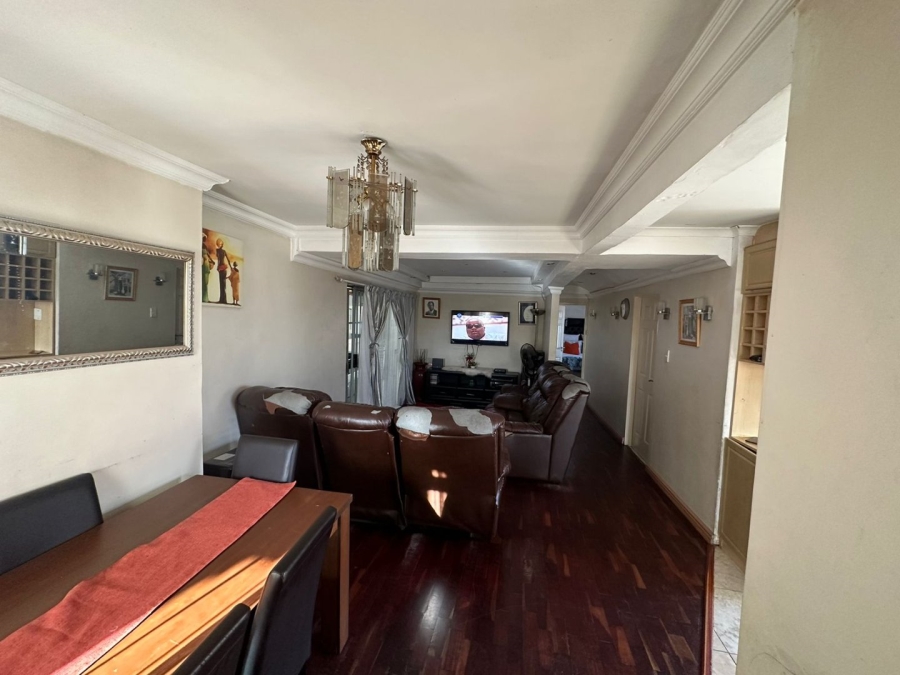 2 Bedroom Property for Sale in Highbury Park Western Cape